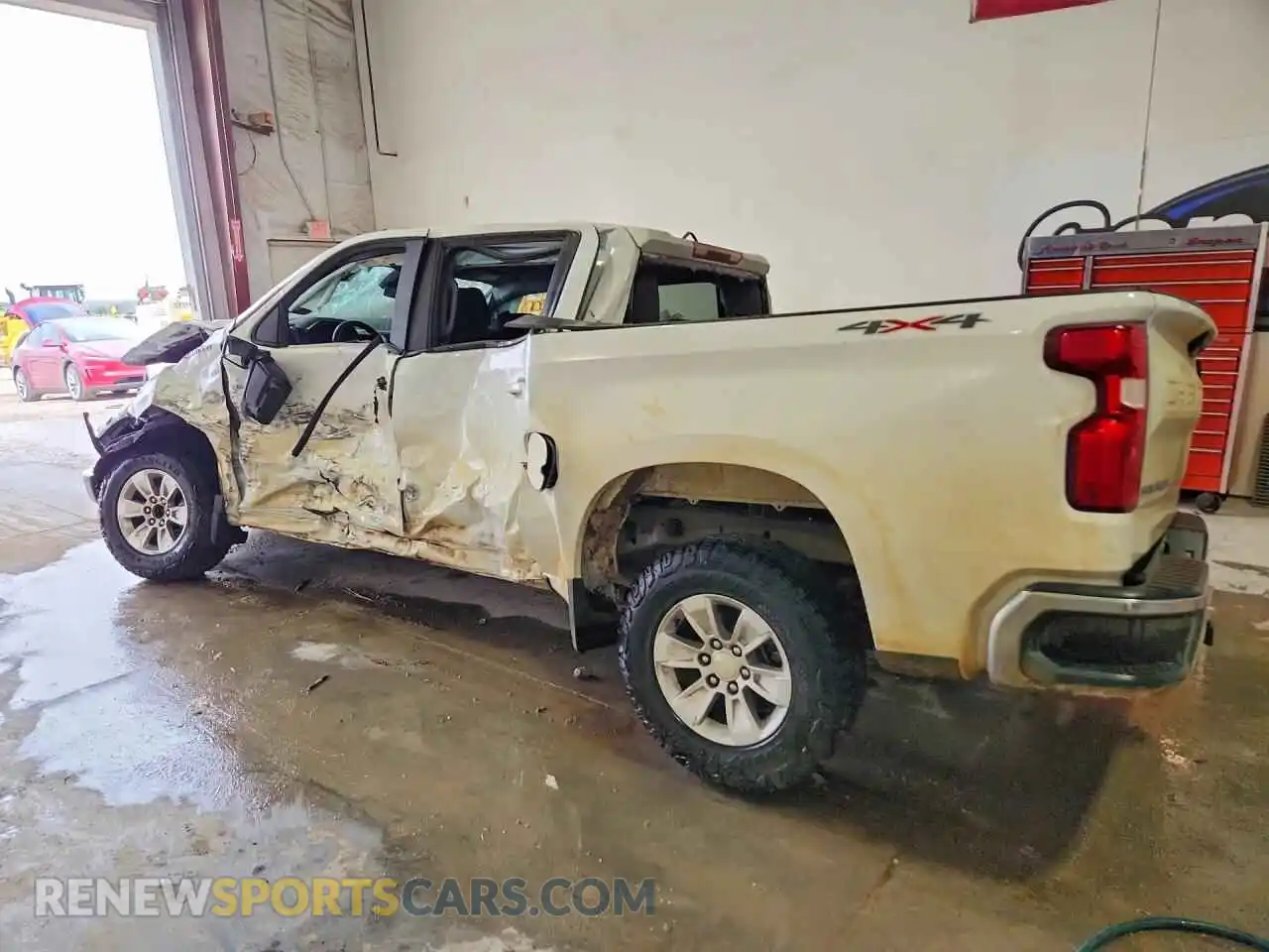 2 fotografías del automóvil dañado 1GCPDDEK1PZ262183 CHEVROLET SILVERADO 2023