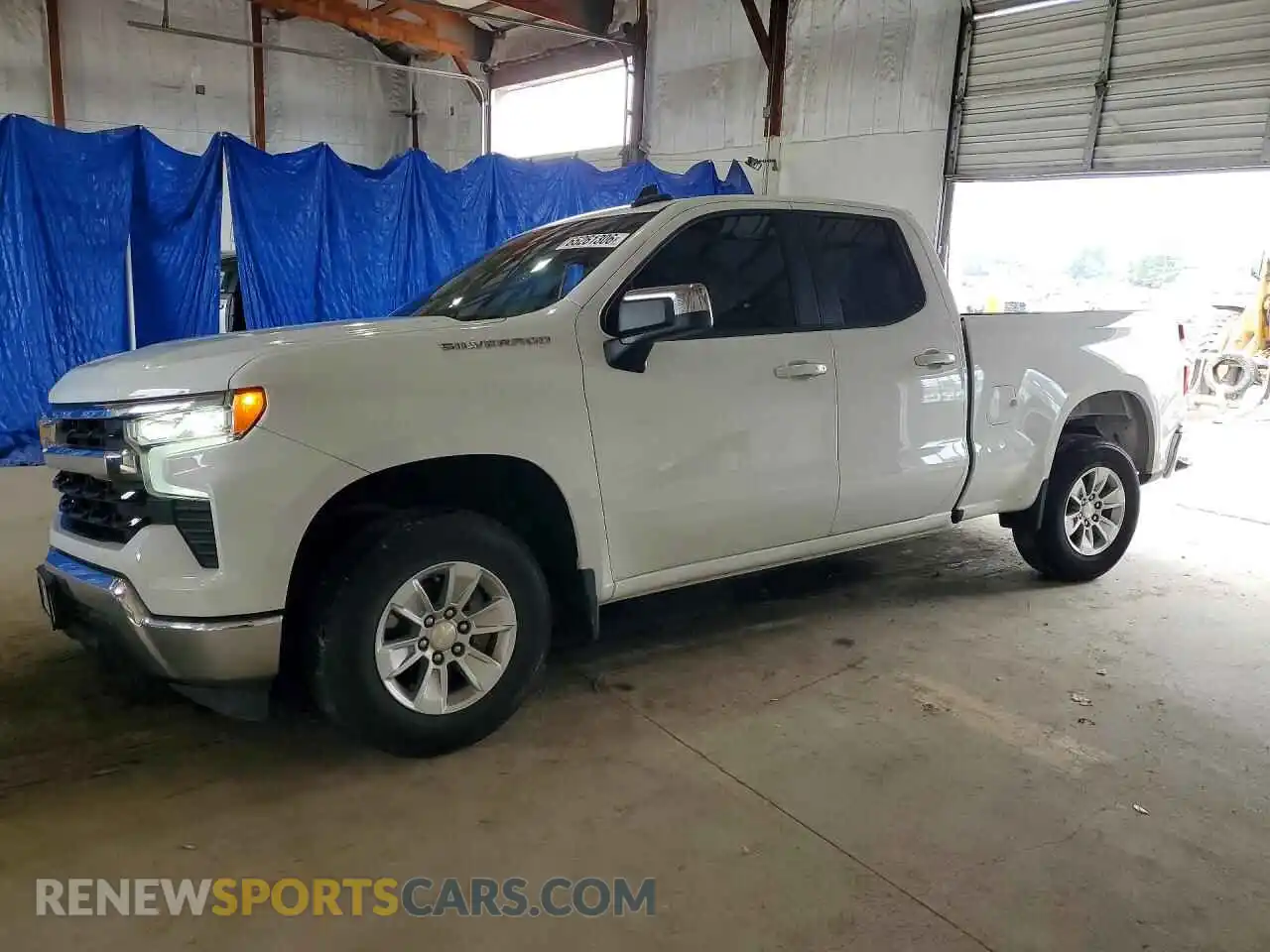1 Photograph of a damaged car 1GCRACED4PZ323846 CHEVROLET SILVERADO 2023