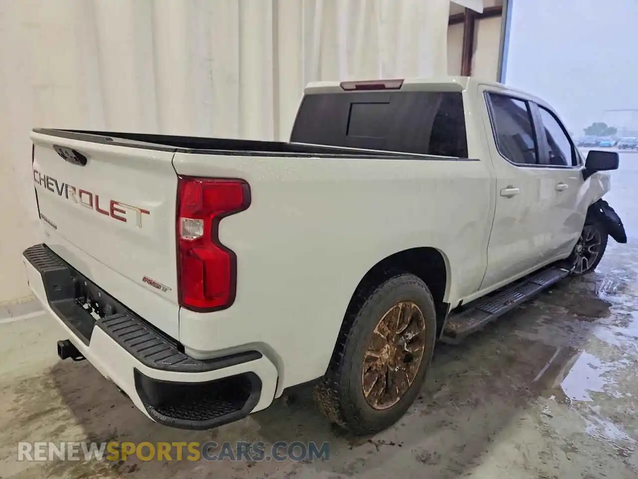 3 Photograph of a damaged car 1GCUDEE89PZ192400 CHEVROLET SILVERADO 2023