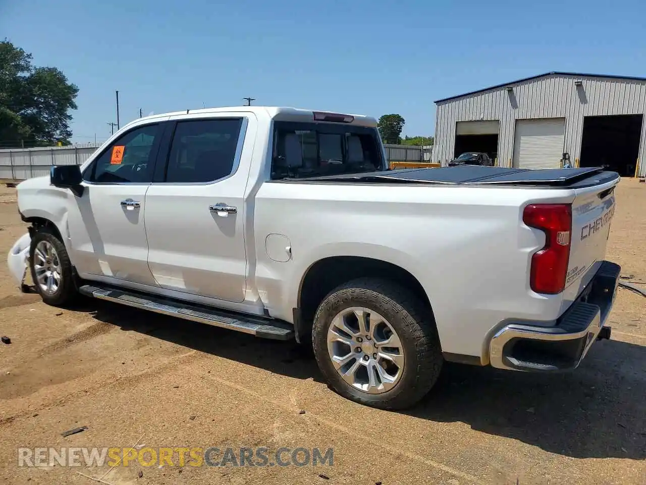 2 fotografías del automóvil dañado 1GCUDGE83PZ285604 CHEVROLET SILVERADO 2023