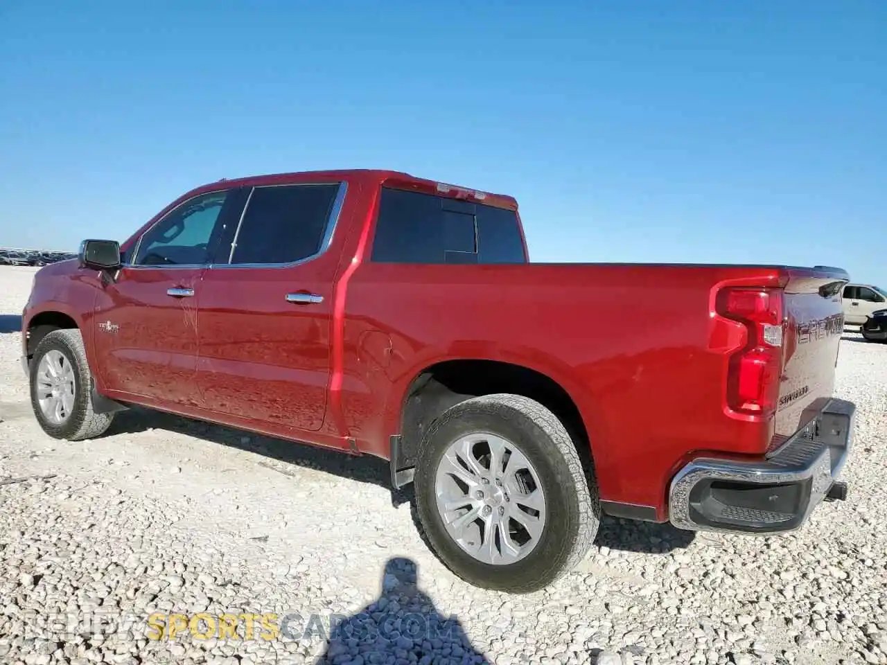 2 Фотография поврежденного автомобиля 1GCUDGED3PZ243625 CHEVROLET SILVERADO 2023