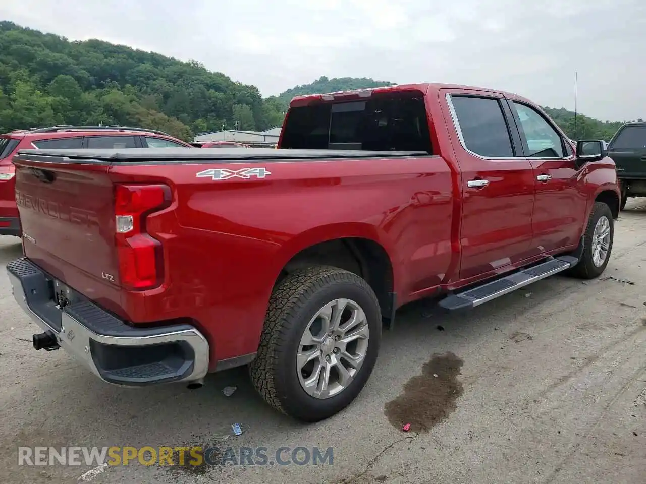 3 Photograph of a damaged car 1GCUDGED9PZ332681 CHEVROLET SILVERADO 2023