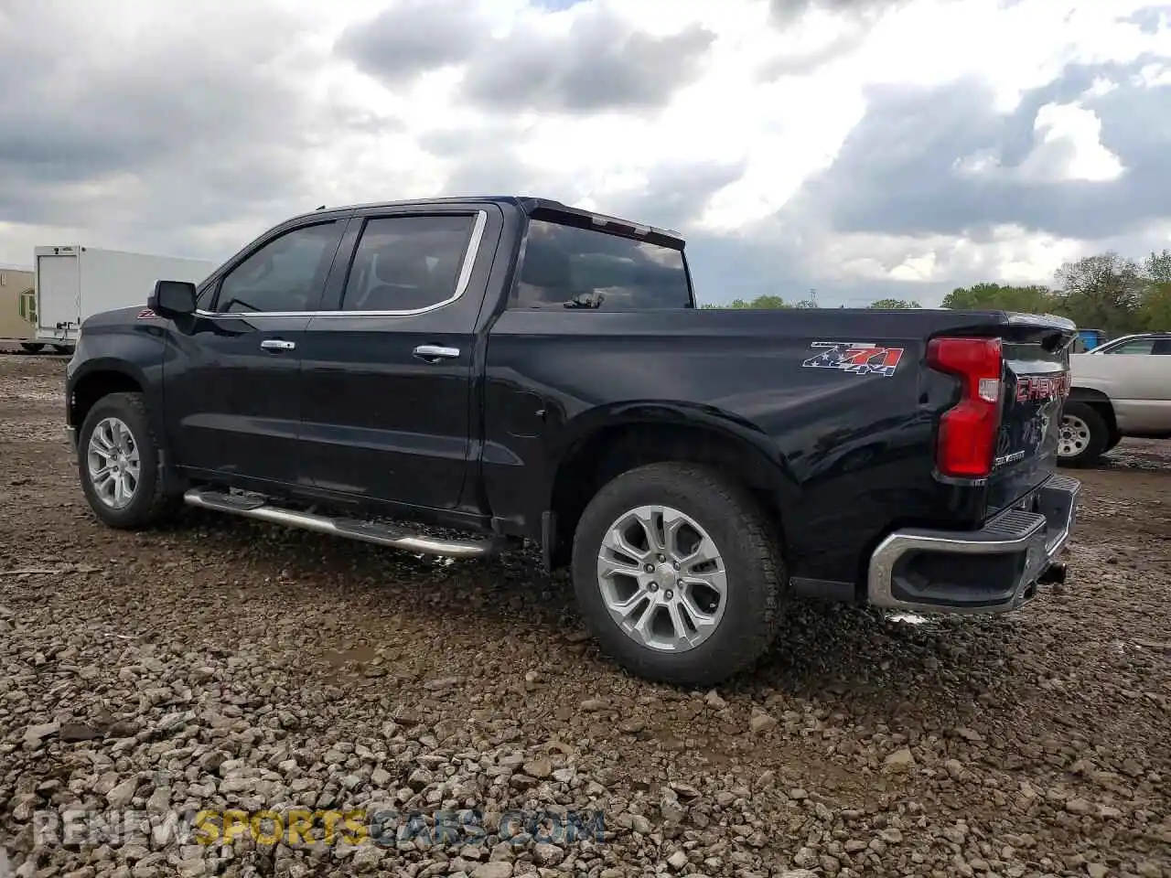 2 Фотография поврежденного автомобиля 1GCUDGEL6PZ147009 CHEVROLET SILVERADO 2023