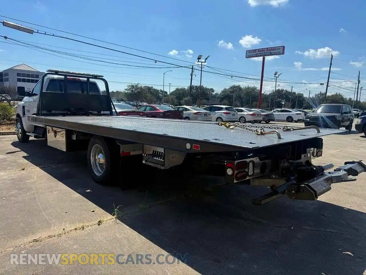 3 Фотография поврежденного автомобиля 1HTKHPVM8PH113649 CHEVROLET SILVERADO 2023