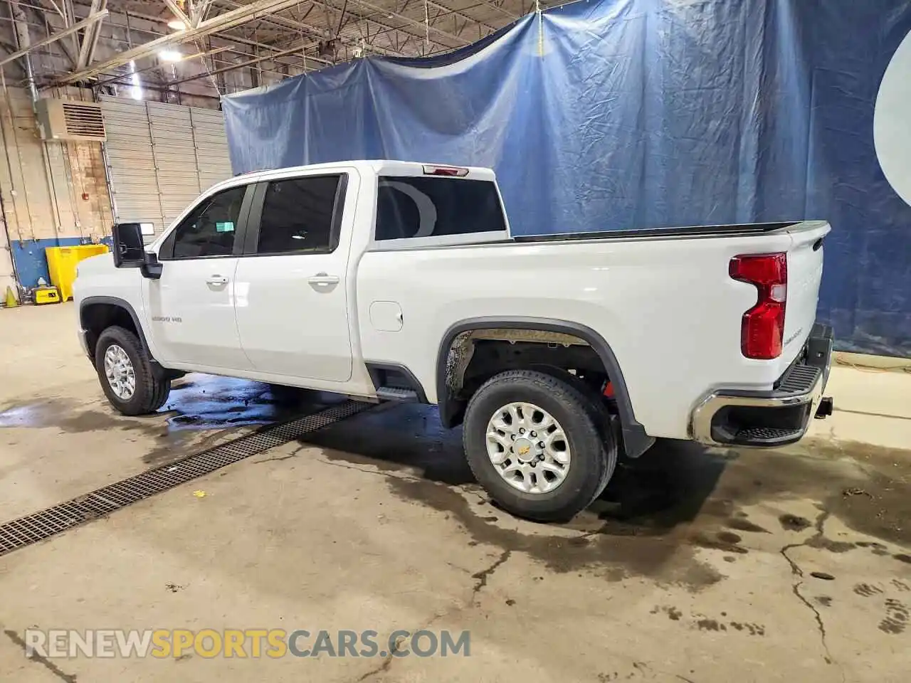 2 Photograph of a damaged car 2GC1YNEY8P1719486 CHEVROLET SILVERADO 2023