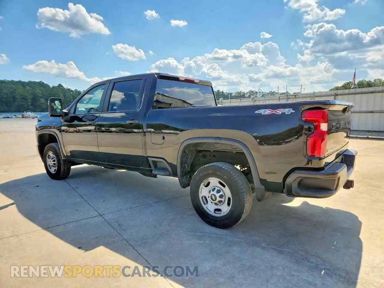 2 Photograph of a damaged car 2GC4YLE71P1714347 CHEVROLET SILVERADO 2023
