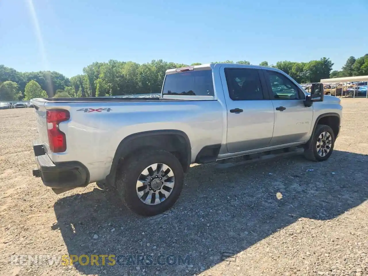 3 Photograph of a damaged car 2GC4YME78P1709555 CHEVROLET SILVERADO 2023