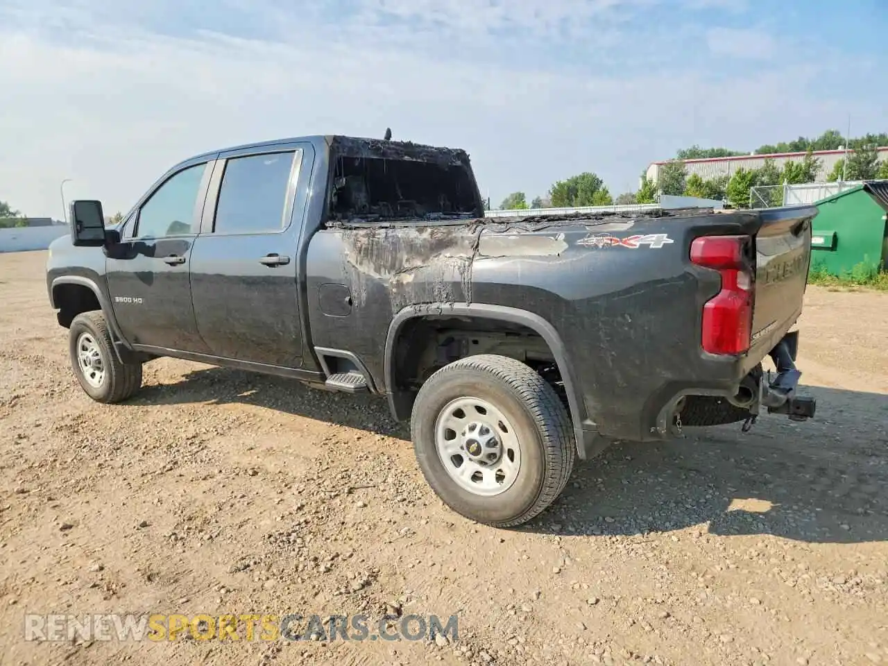 2 fotografías del automóvil dañado 2GC4YSEY7P1712265 CHEVROLET SILVERADO 2023