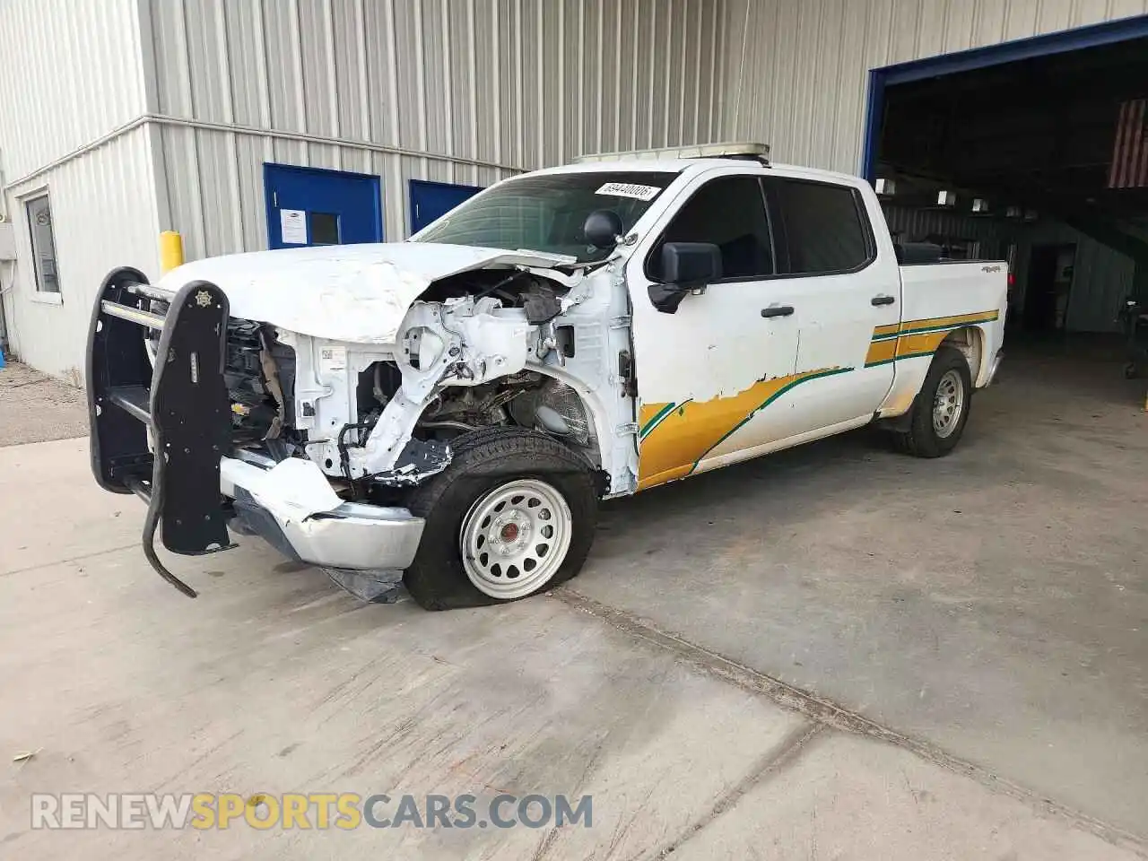 1 fotografías del automóvil dañado 2GCUDAED7P1115474 CHEVROLET SILVERADO 2023