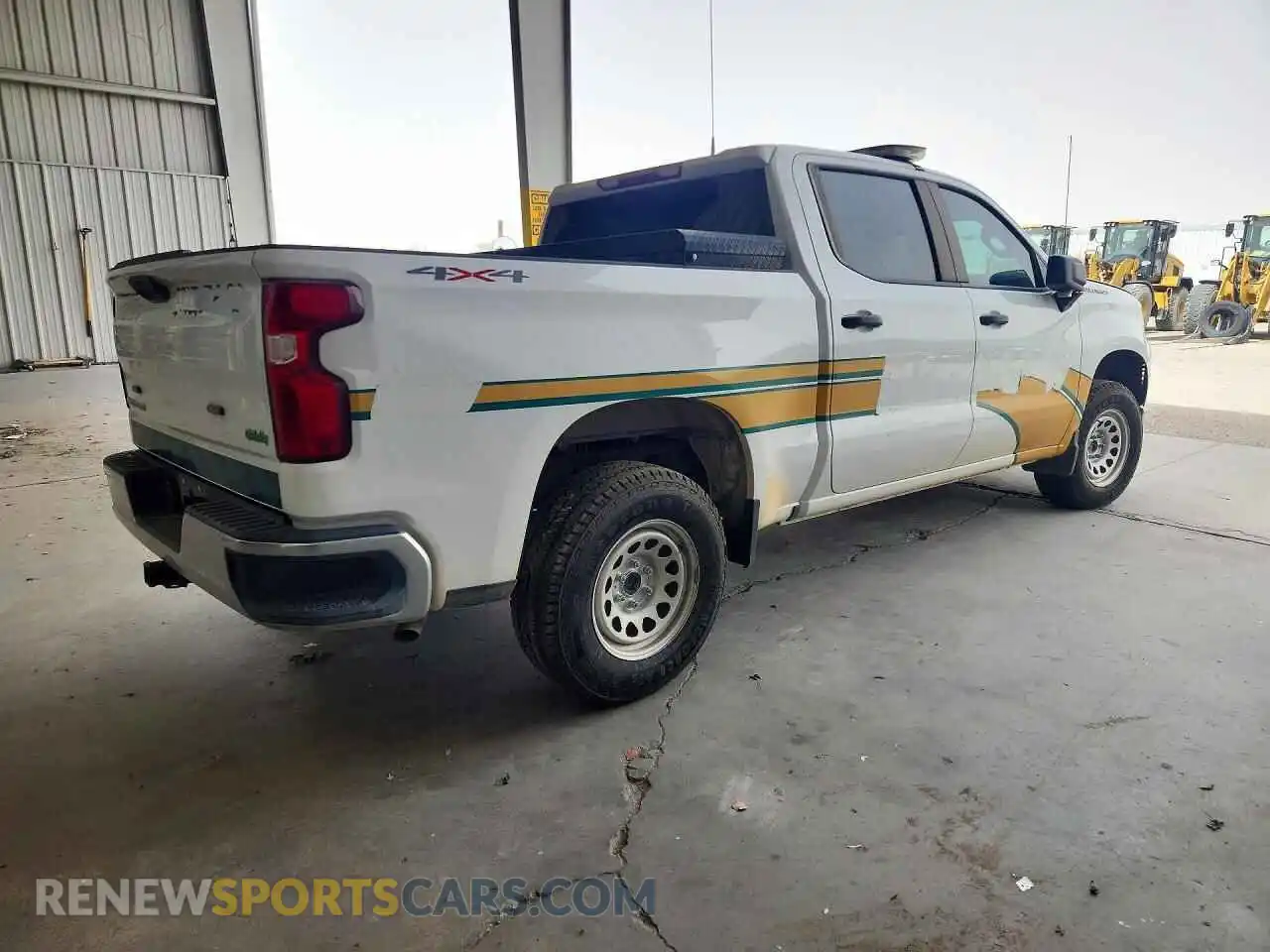 3 fotografías del automóvil dañado 2GCUDAED7P1115474 CHEVROLET SILVERADO 2023