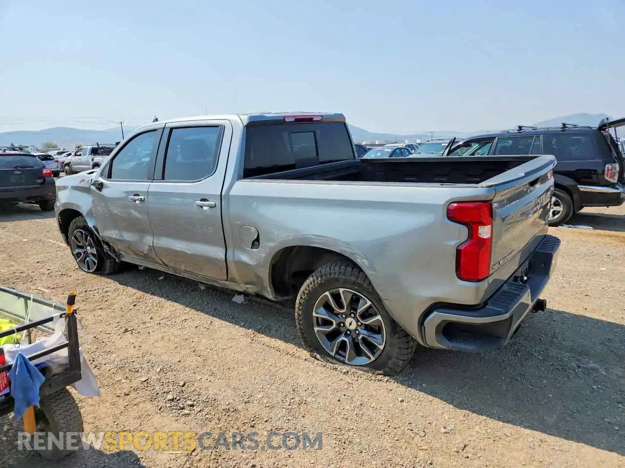 2 Photograph of a damaged car 2GCUDEED9P1117850 CHEVROLET SILVERADO 2023