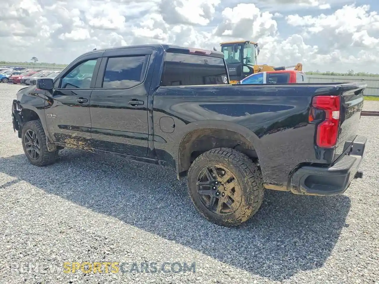 2 Photograph of a damaged car 2GCUDEED9P1151710 CHEVROLET SILVERADO 2023