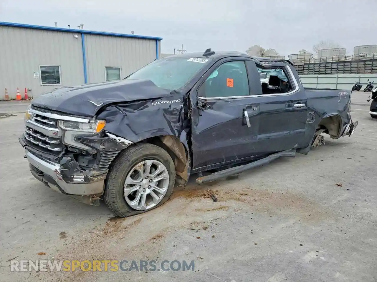1 Photograph of a damaged car 2GCUDGED9P1105029 CHEVROLET SILVERADO 2023