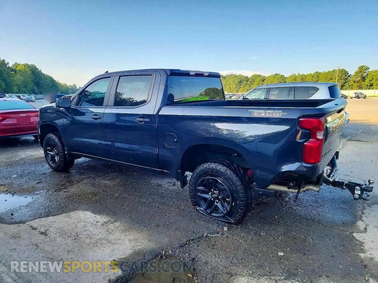 2 Photograph of a damaged car 3GCUDCED1PG128160 CHEVROLET SILVERADO 2023
