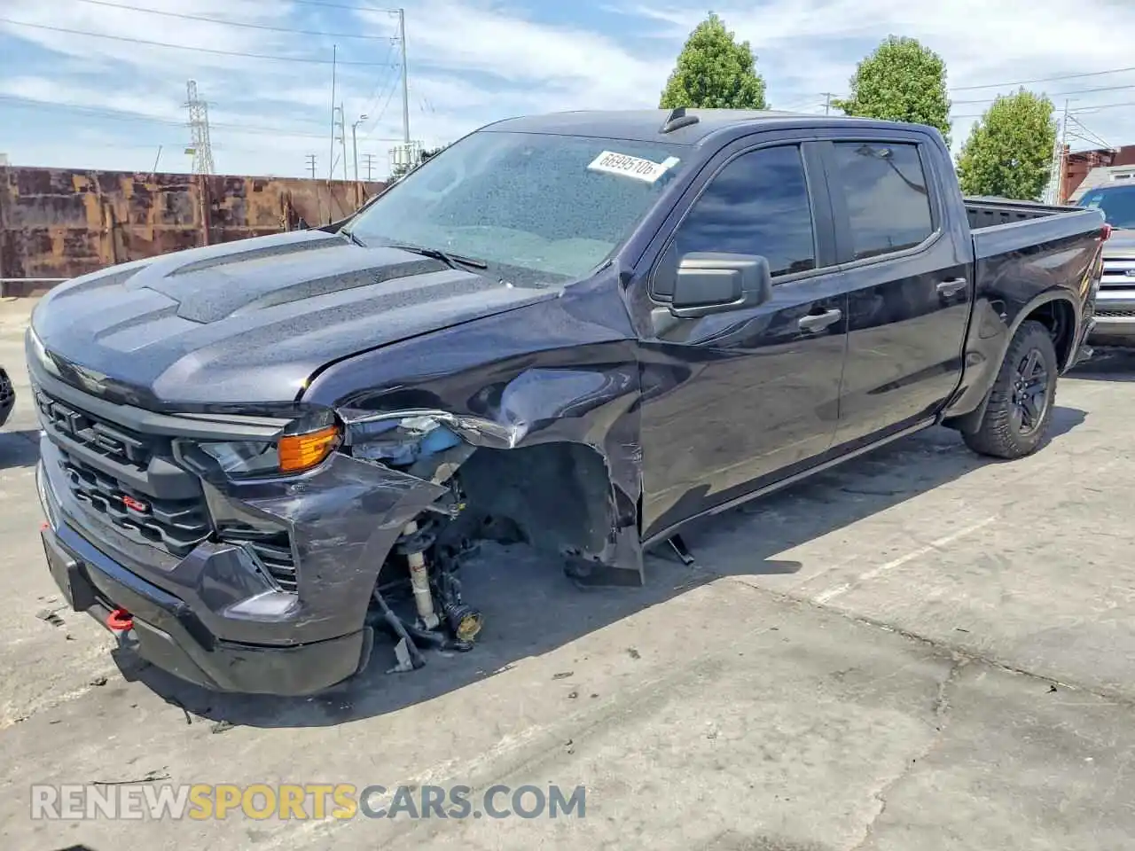 1 Фотография поврежденного автомобиля 3GCUDCED2PG136543 CHEVROLET SILVERADO 2023