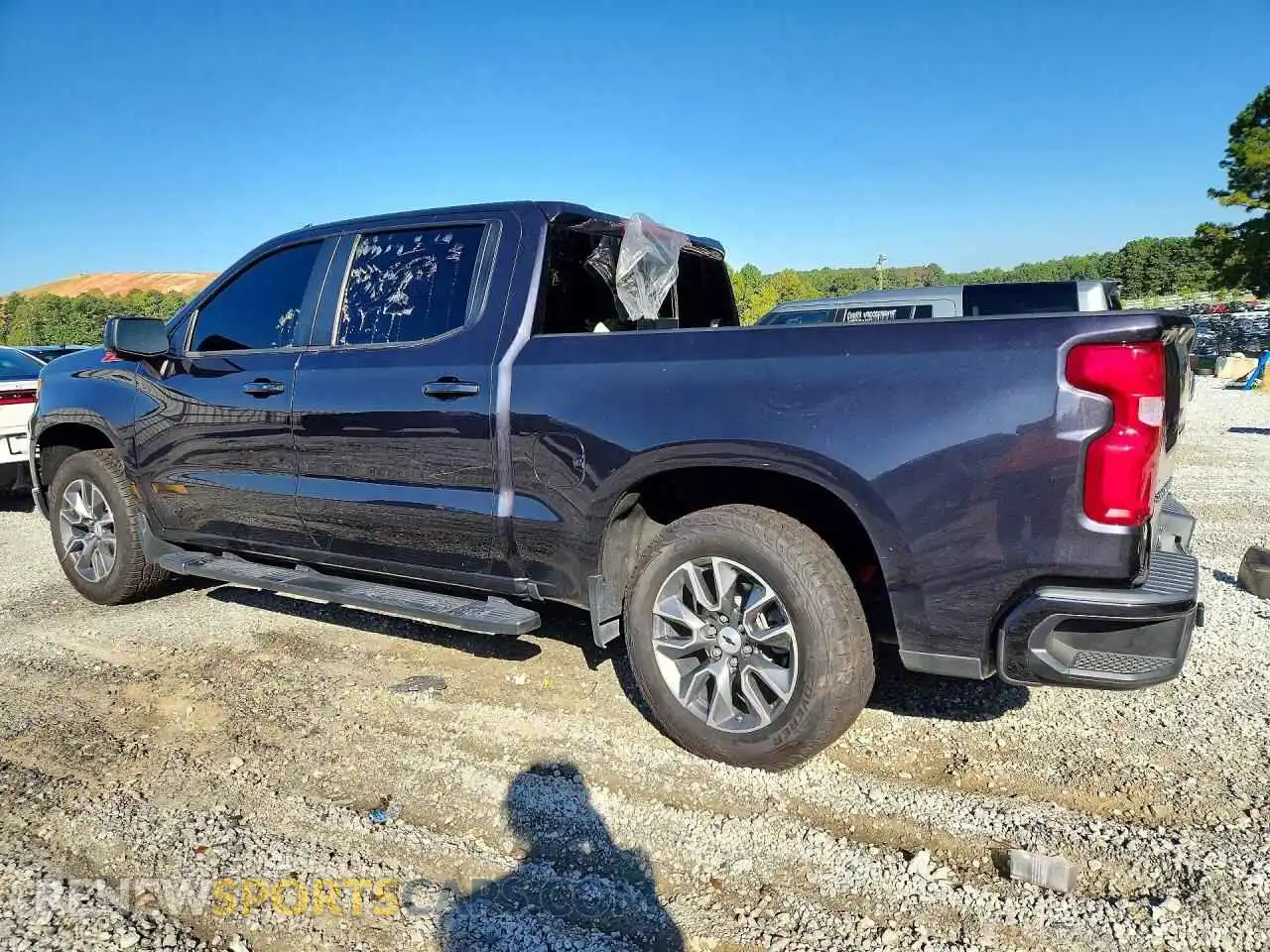 2 Photograph of a damaged car 3GCUDEE85PG221701 CHEVROLET SILVERADO 2023