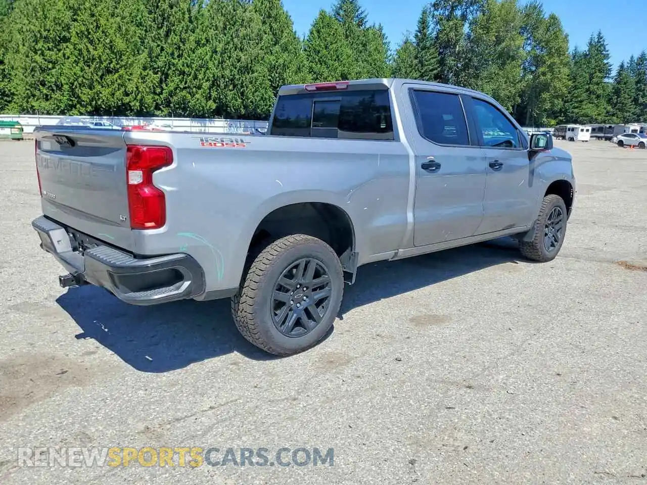 3 Photograph of a damaged car 3GCUDFEDXPG189766 CHEVROLET SILVERADO 2023