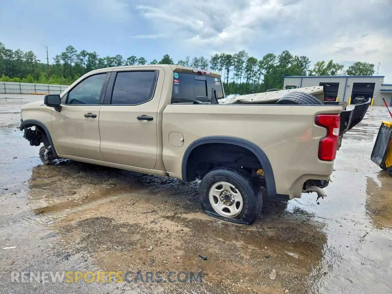 2 Photograph of a damaged car 3GCUDHEL8PG197335 CHEVROLET SILVERADO 2023
