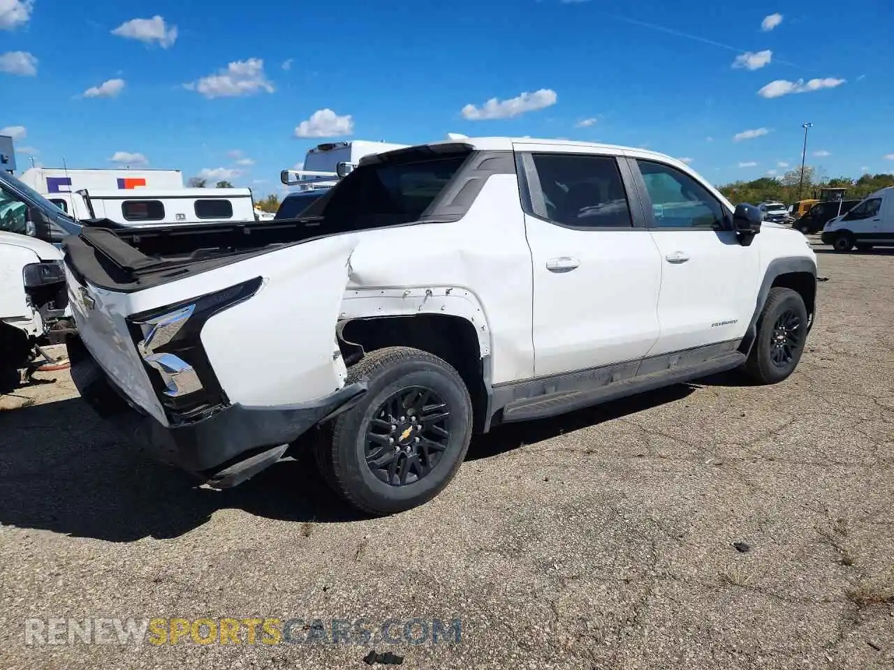 3 Фотография поврежденного автомобиля 1GC10VEL7RU200125 CHEVROLET SILVERADO 2024