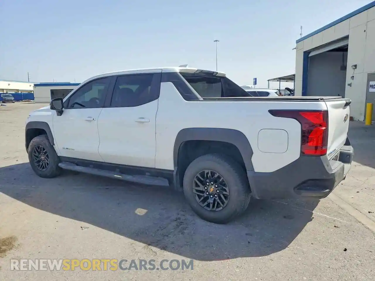 2 Photograph of a damaged car 1GC10VEL7RU205566 CHEVROLET SILVERADO 2024