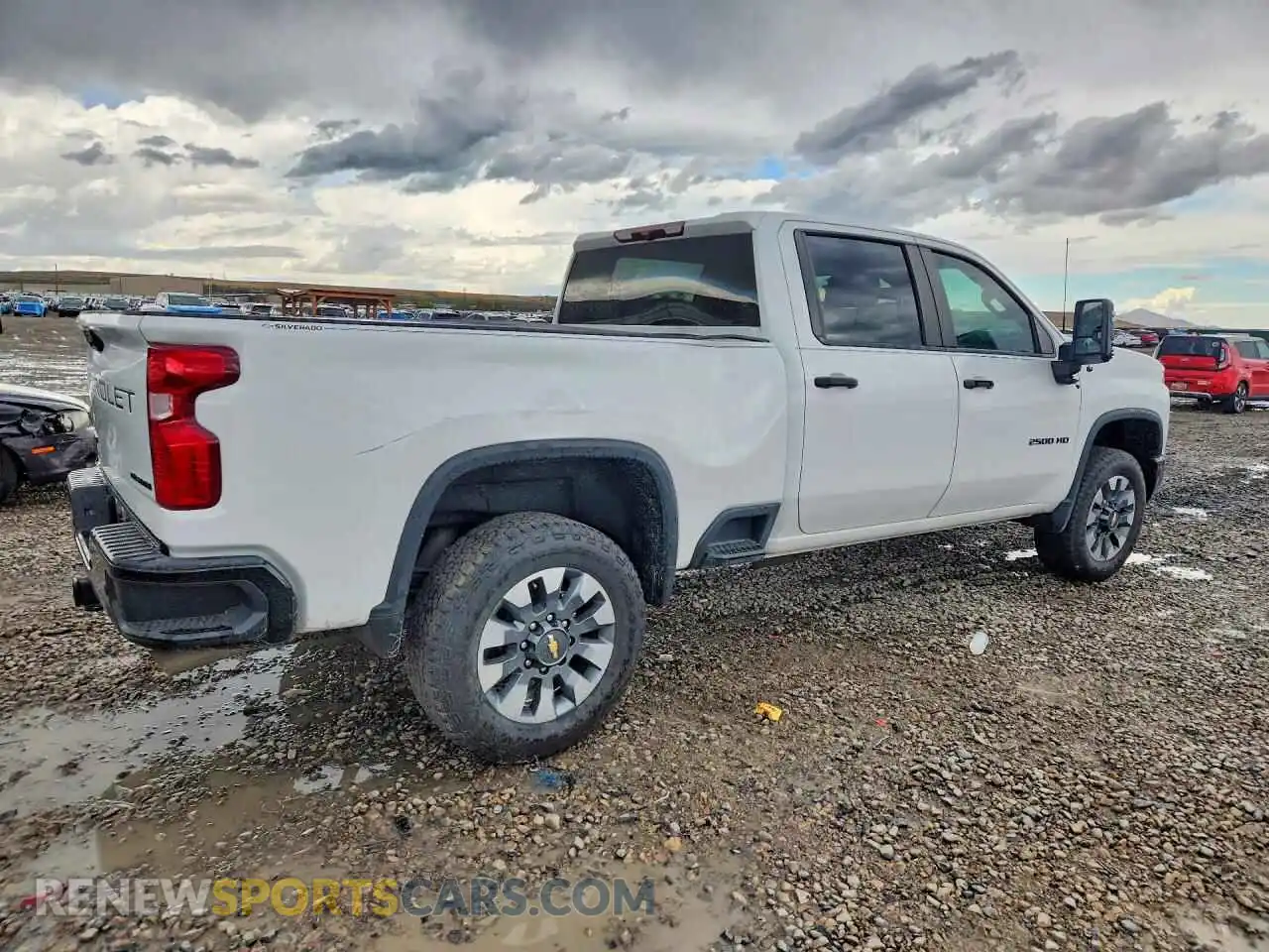 3 Photograph of a damaged car 1GC4YME71RF115644 CHEVROLET SILVERADO 2024