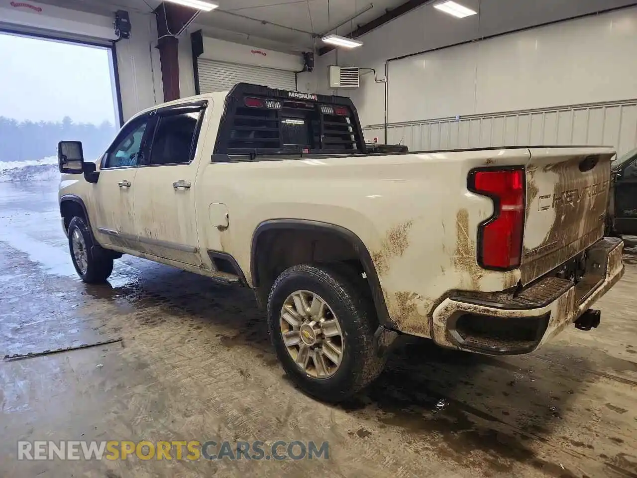 2 Photograph of a damaged car 1GC4YVEY6RF144068 CHEVROLET SILVERADO 2024