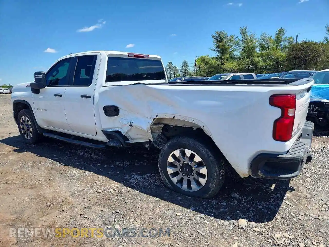 2 fotografías del automóvil dañado 1GC5YME70RF389650 CHEVROLET SILVERADO 2024