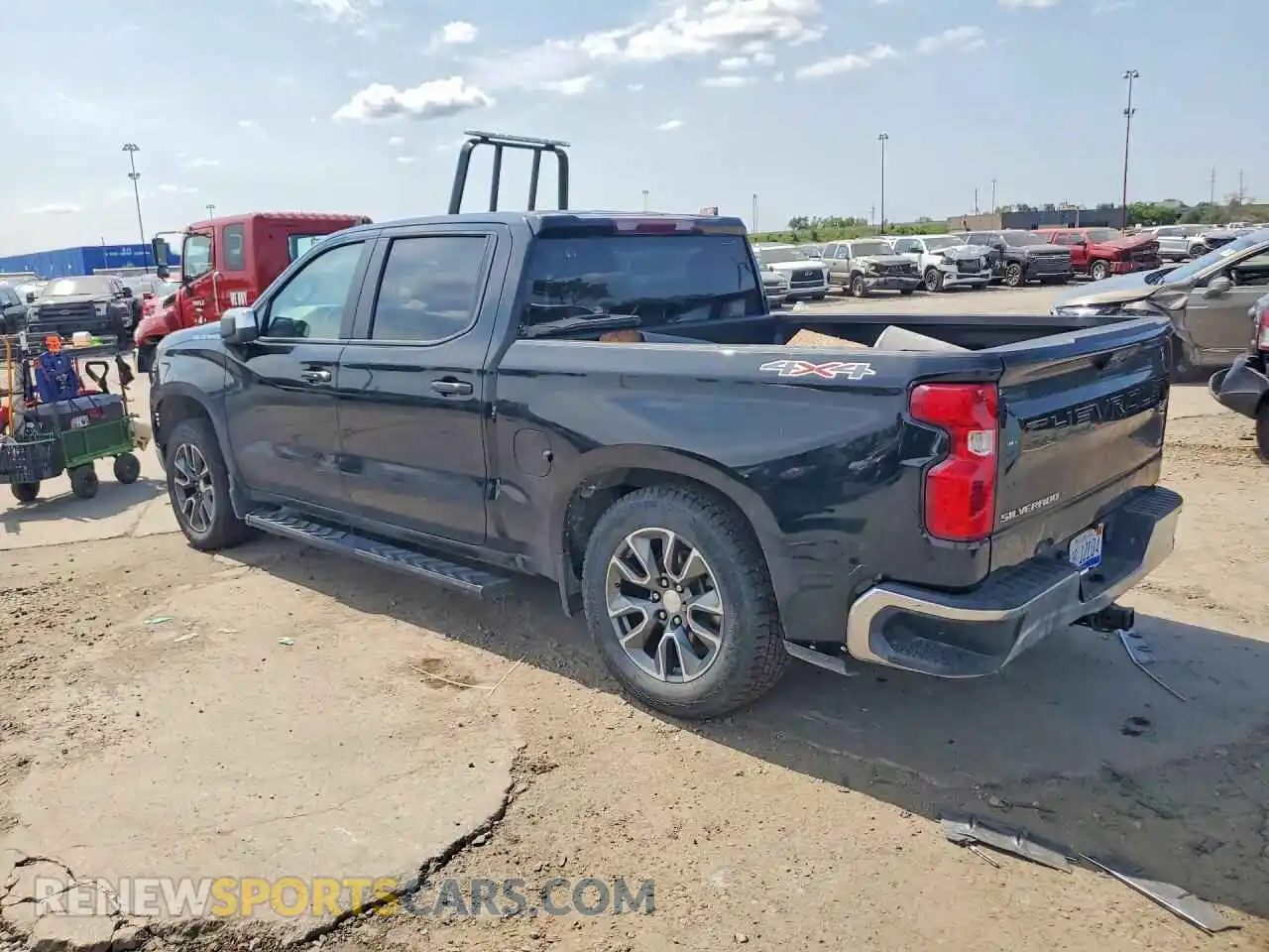 2 fotografías del automóvil dañado 1GCPDKEK7RZ138779 CHEVROLET SILVERADO 2024