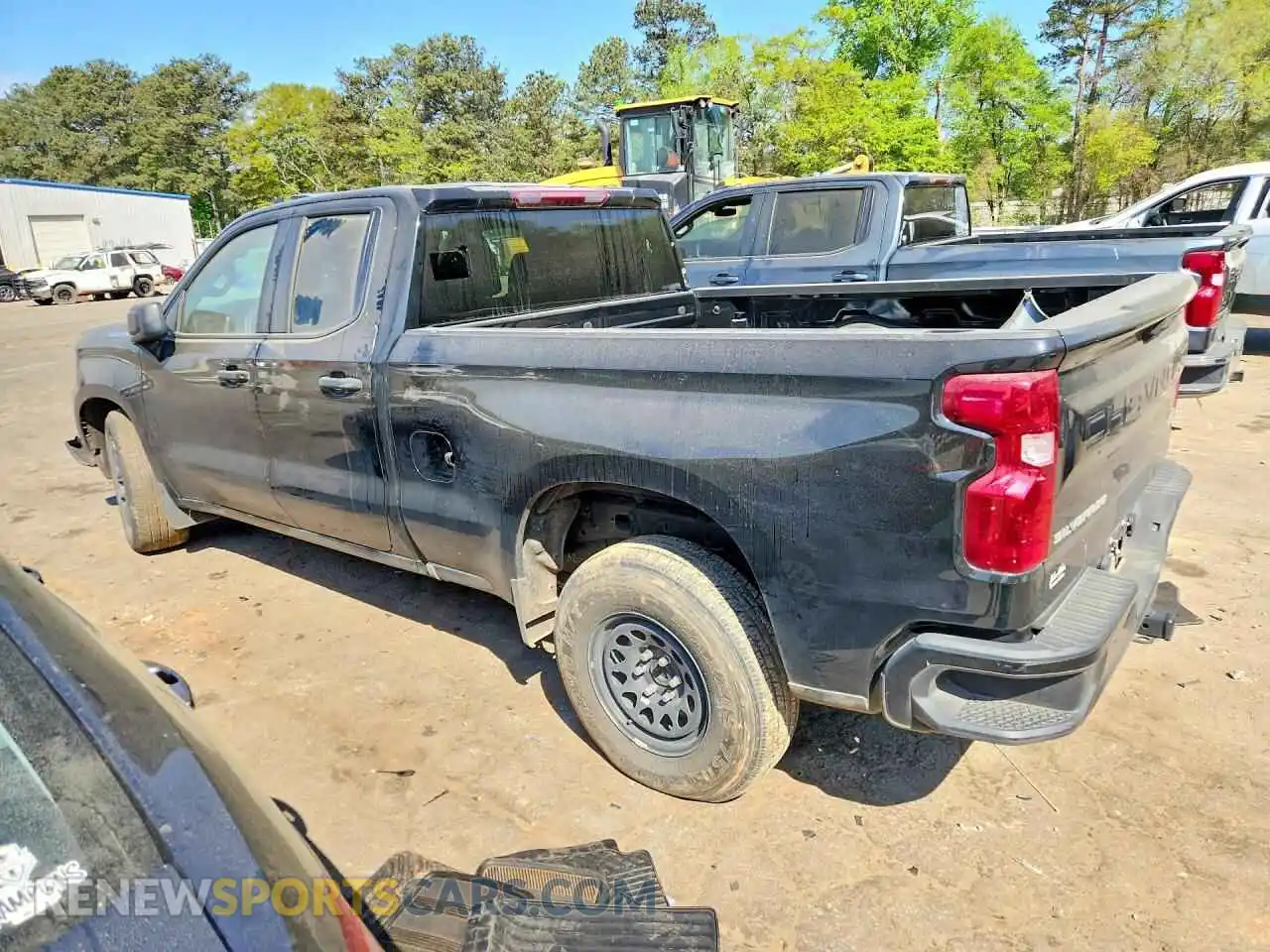 2 Фотография поврежденного автомобиля 1GCRABEK9RZ224175 CHEVROLET SILVERADO 2024