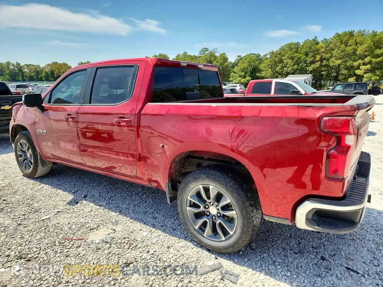 2 Photograph of a damaged car 1GCUDDED1RZ133027 CHEVROLET SILVERADO 2024
