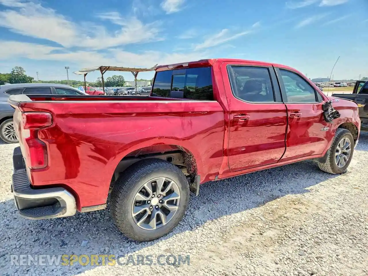 3 Photograph of a damaged car 1GCUDDED1RZ133027 CHEVROLET SILVERADO 2024