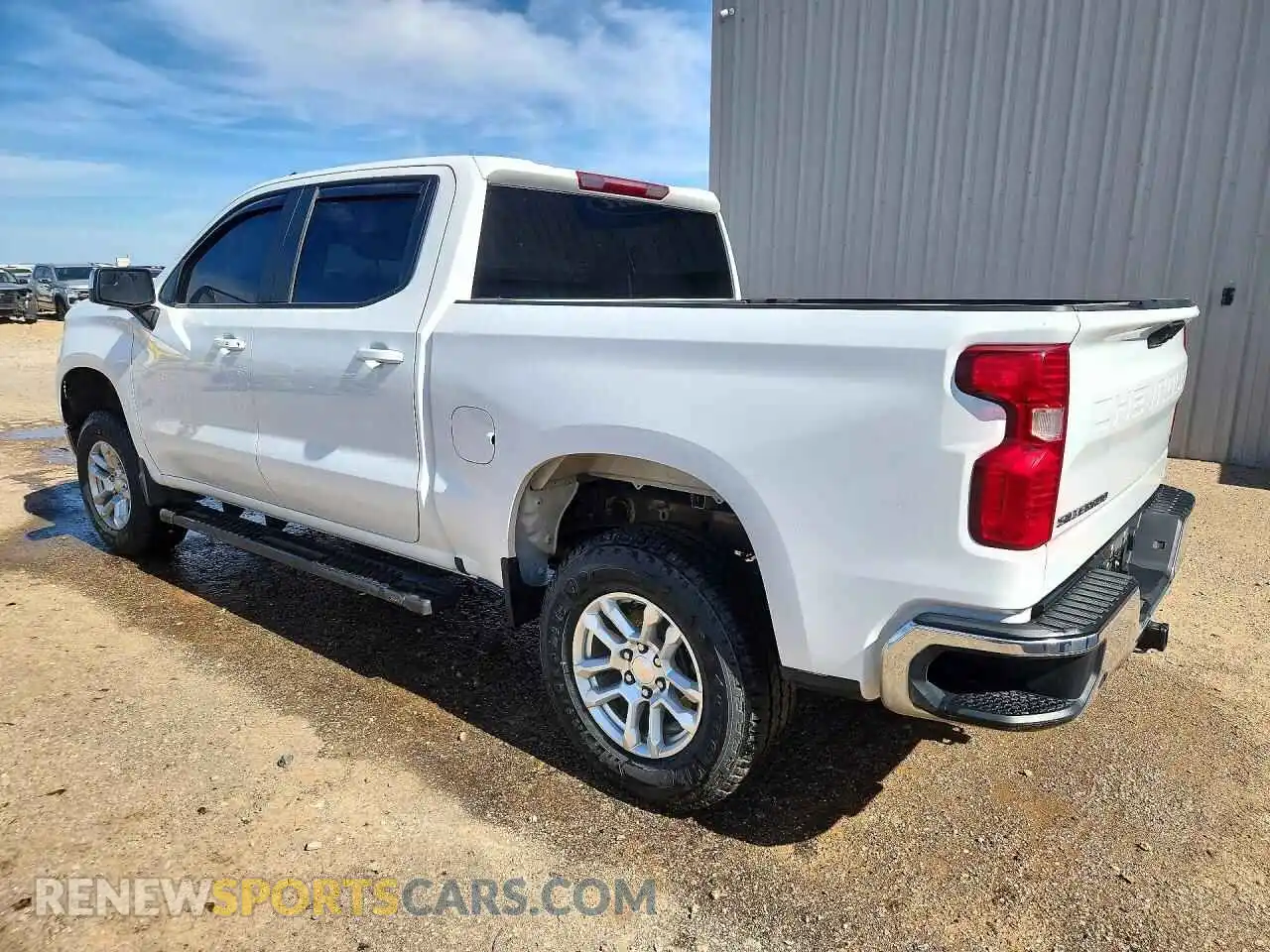 2 Photograph of a damaged car 1GCUDDED4RZ303784 CHEVROLET SILVERADO 2024