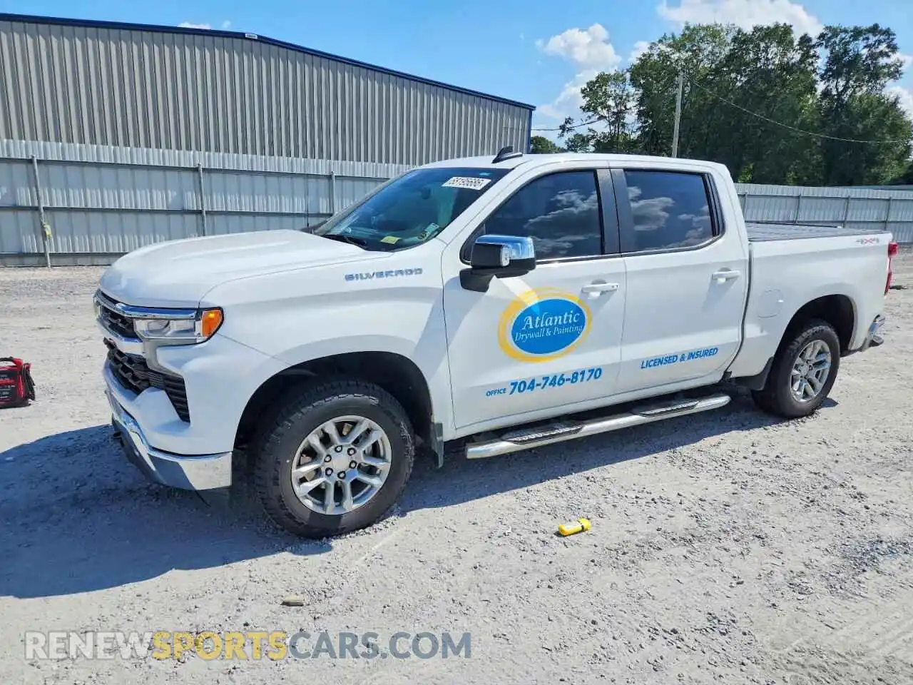 1 Фотография поврежденного автомобиля 1GCUDDED5RZ355537 CHEVROLET SILVERADO 2024