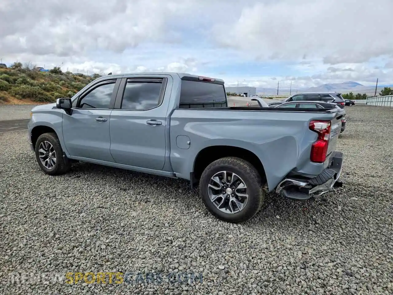 2 Фотография поврежденного автомобиля 1GCUDDED7RZ340392 CHEVROLET SILVERADO 2024