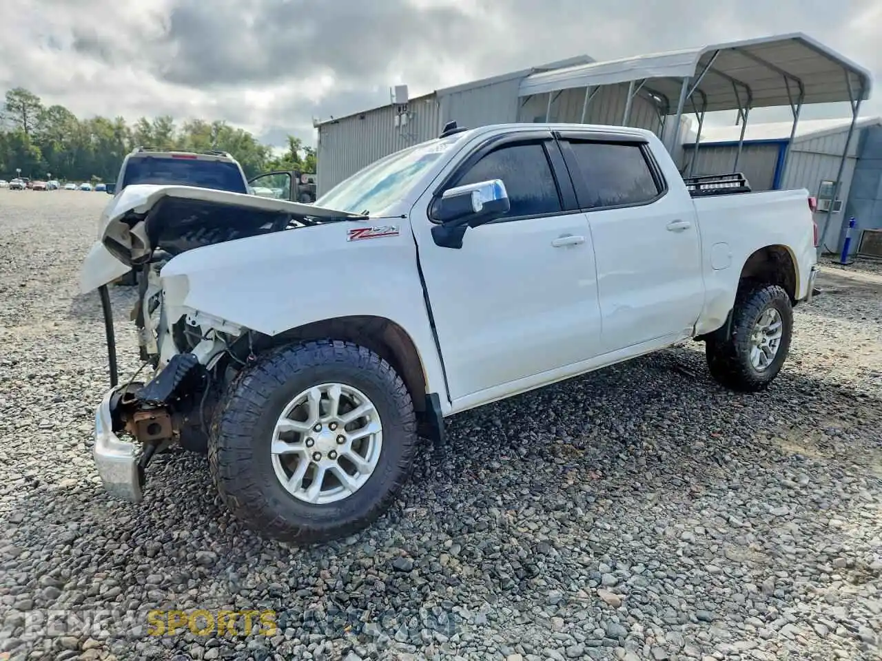 1 Фотография поврежденного автомобиля 1GCUDDED8RZ165716 CHEVROLET SILVERADO 2024