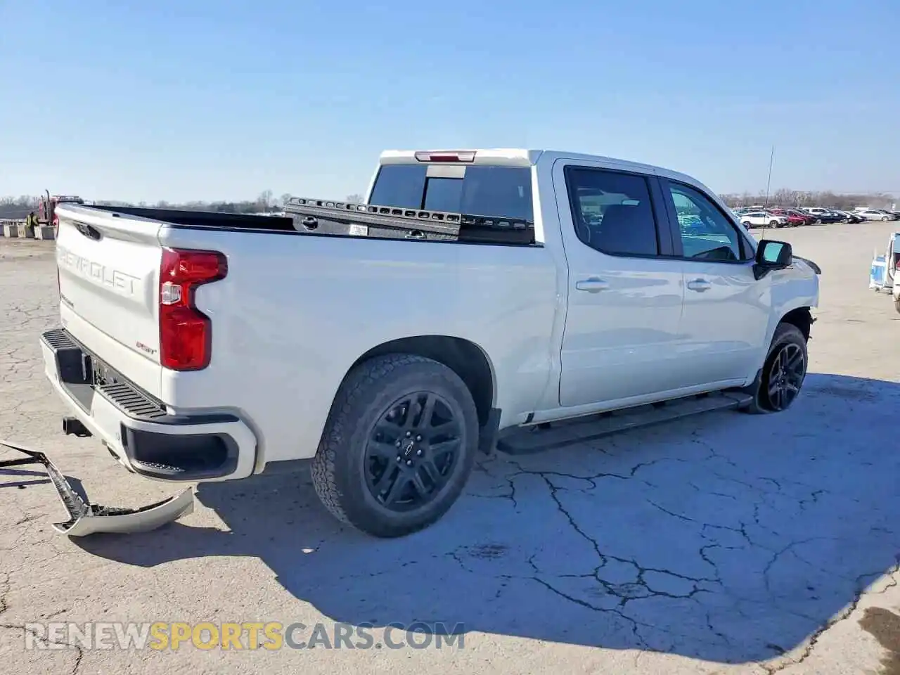 3 fotografías del automóvil dañado 1GCUDEED3RZ219297 CHEVROLET SILVERADO 2024