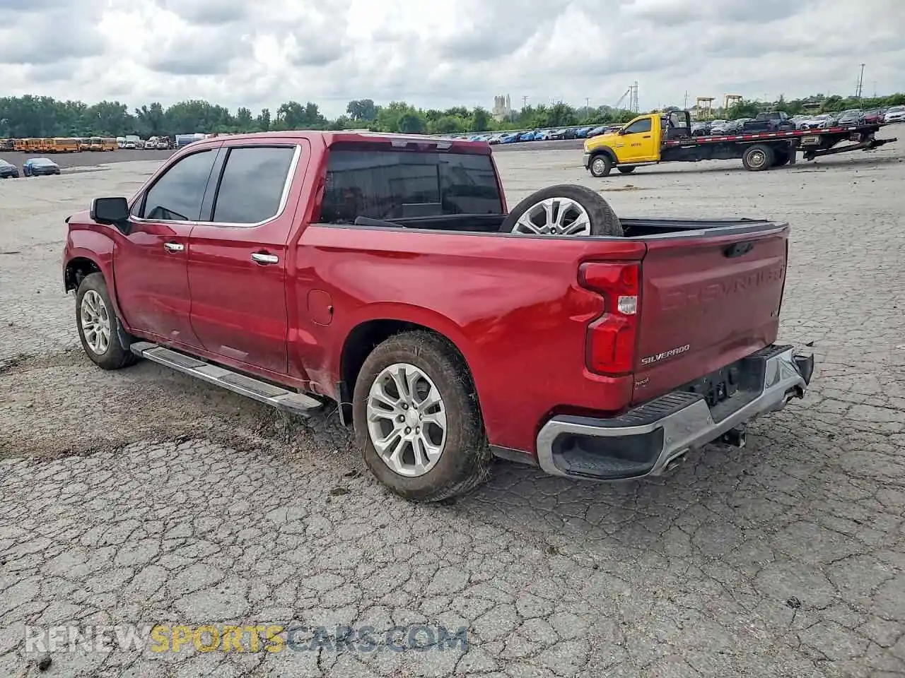 2 Photograph of a damaged car 1GCUDGED5RZ151676 CHEVROLET SILVERADO 2024