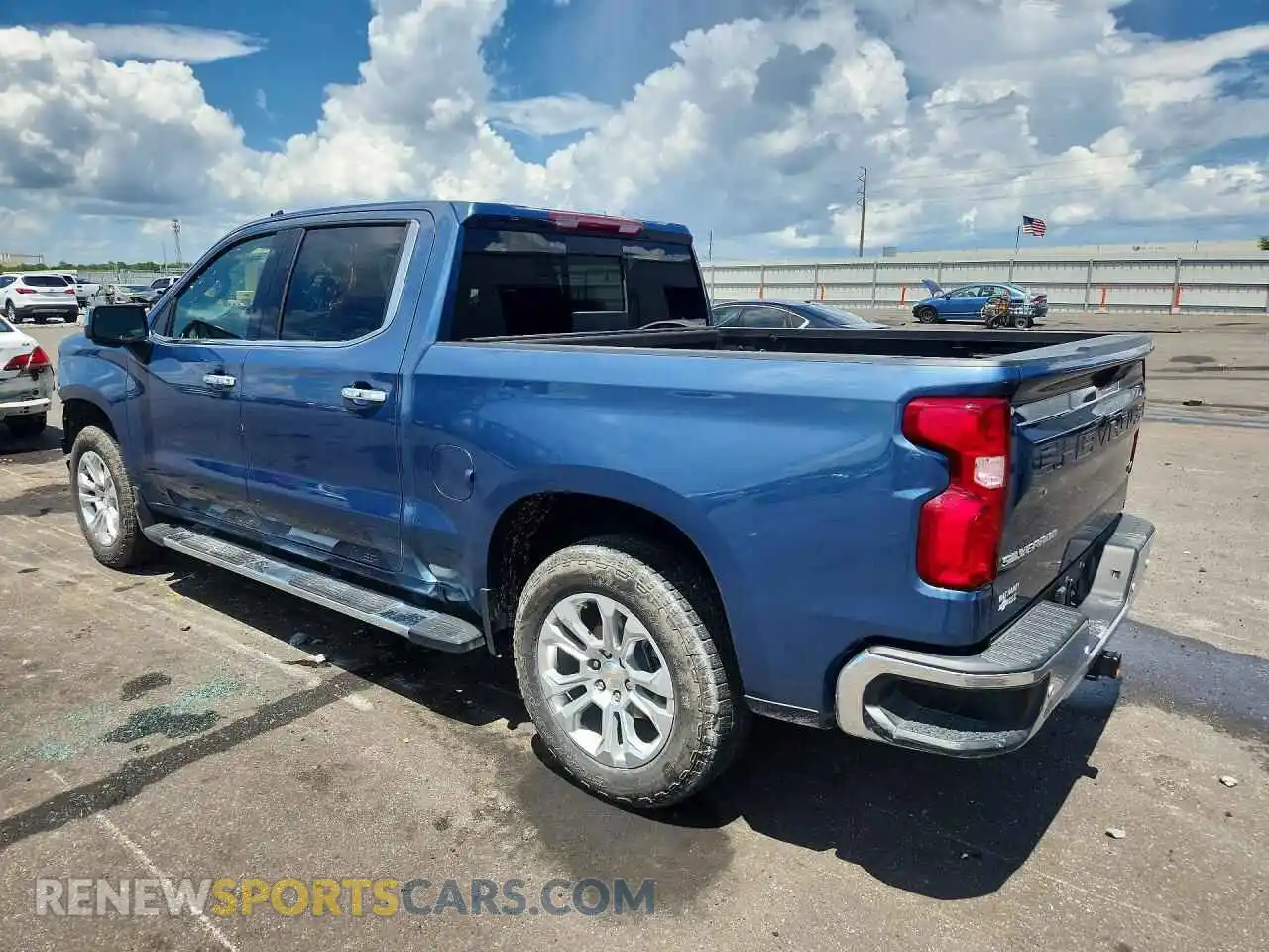 2 Photograph of a damaged car 1GCUDGED5RZ305917 CHEVROLET SILVERADO 2024