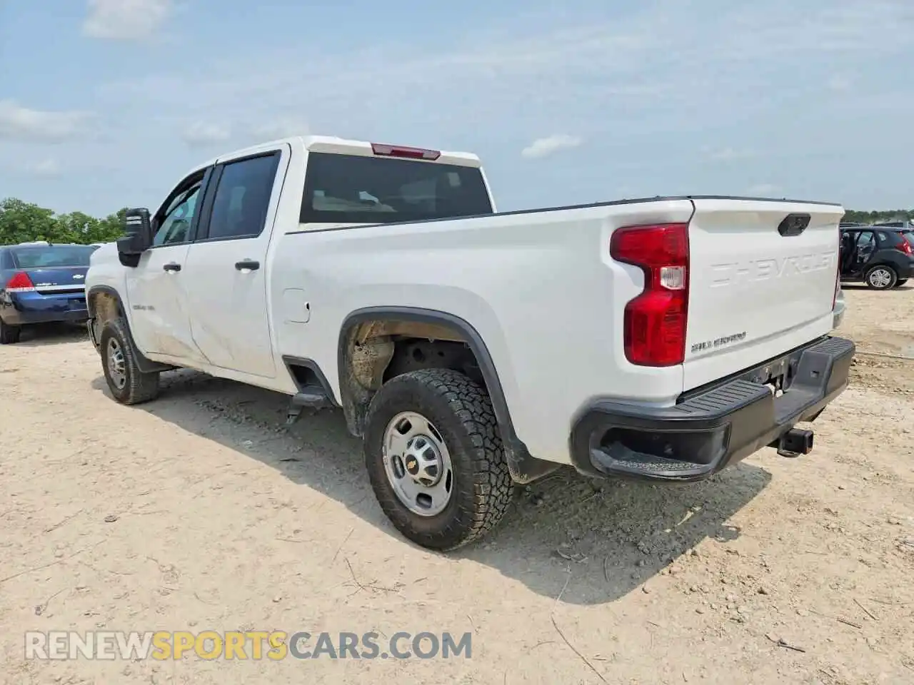 2 Photograph of a damaged car 2GC1WLE70R1263522 CHEVROLET SILVERADO 2024