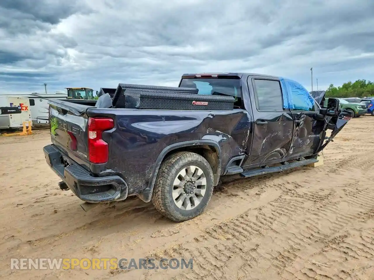 3 Photograph of a damaged car 2GC4YME72R1123615 CHEVROLET SILVERADO 2024