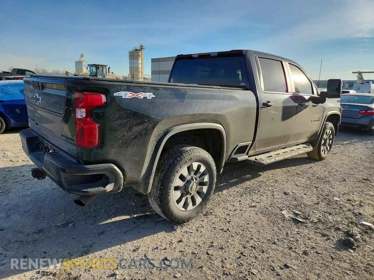 3 Фотография поврежденного автомобиля 2GC4YME75R1113841 CHEVROLET SILVERADO 2024