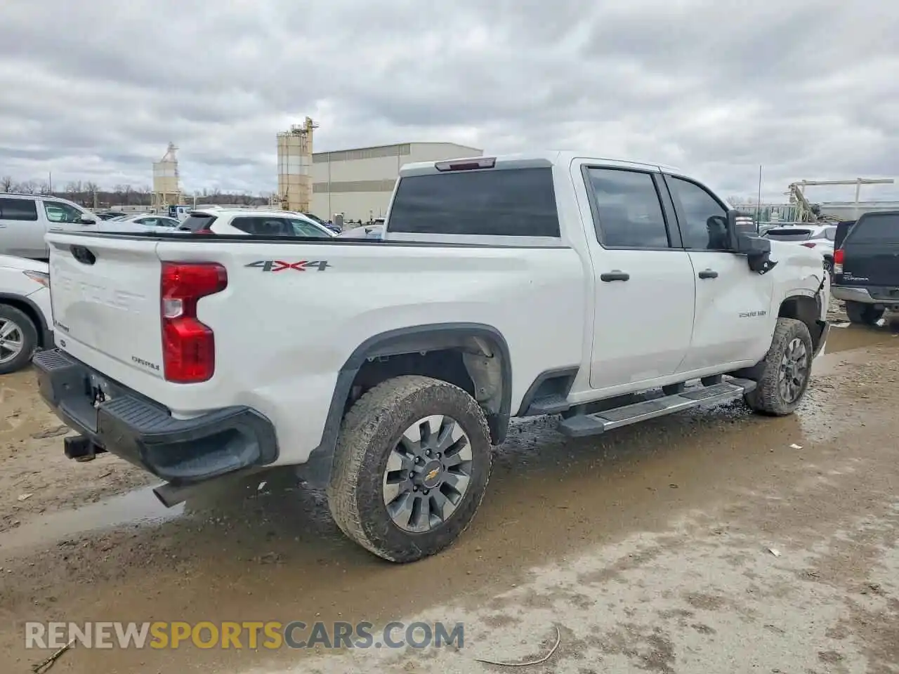 3 Фотография поврежденного автомобиля 2GC4YME78R1101456 CHEVROLET SILVERADO 2024