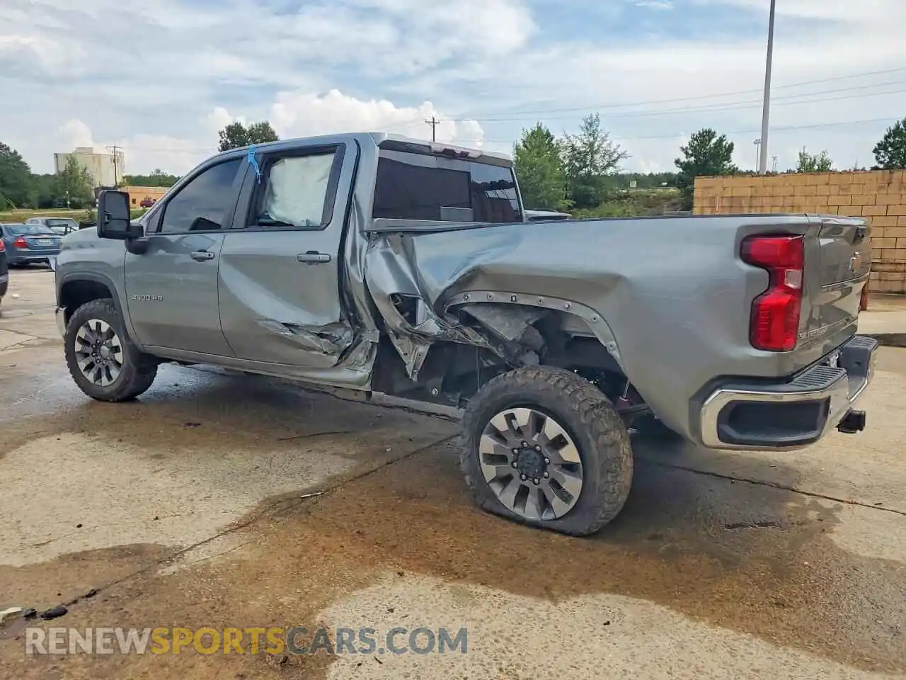 2 Photograph of a damaged car 2GC4YNEY0R1167157 CHEVROLET SILVERADO 2024