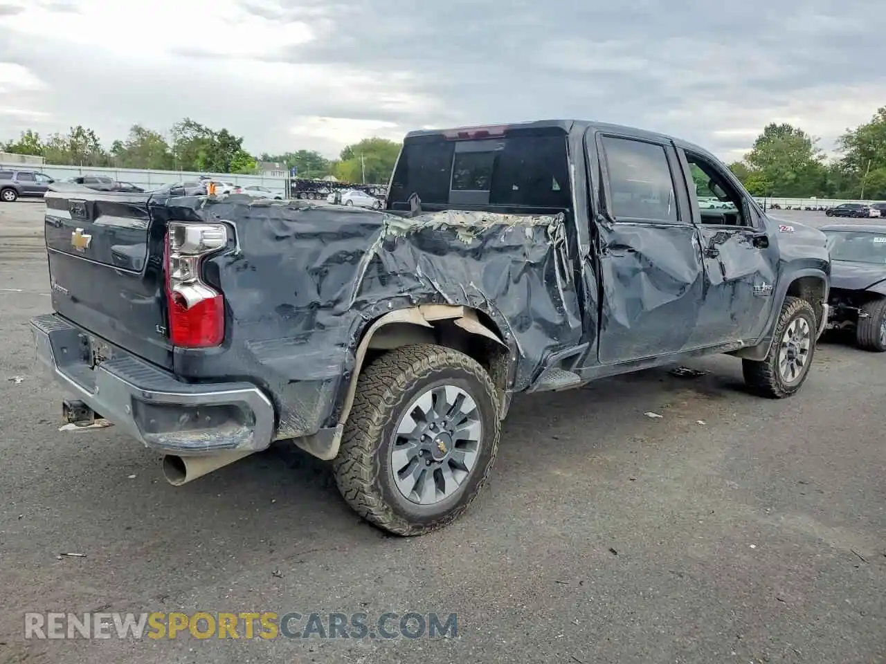 3 fotografías del automóvil dañado 2GC4YNEY8R1140384 CHEVROLET SILVERADO 2024