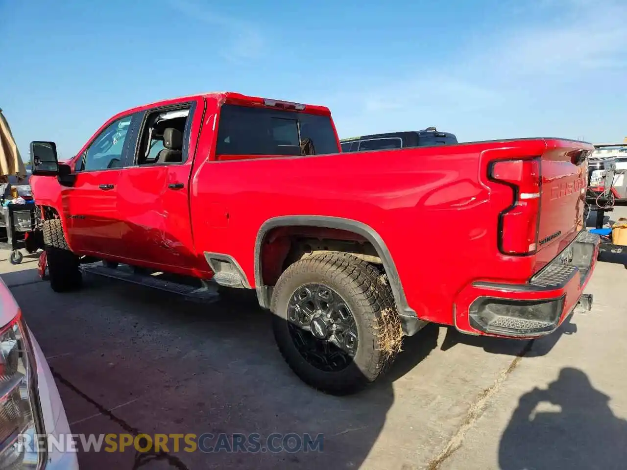 2 Photograph of a damaged car 2GC4YNEY8R1231297 CHEVROLET SILVERADO 2024