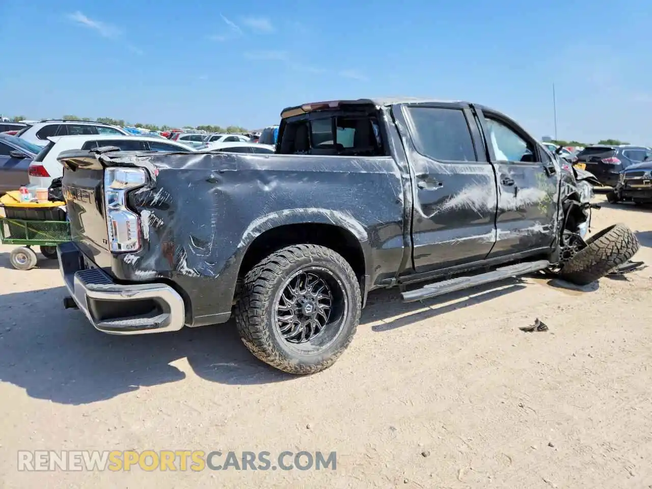 3 Photograph of a damaged car 2GCUDDED4R1266874 CHEVROLET SILVERADO 2024