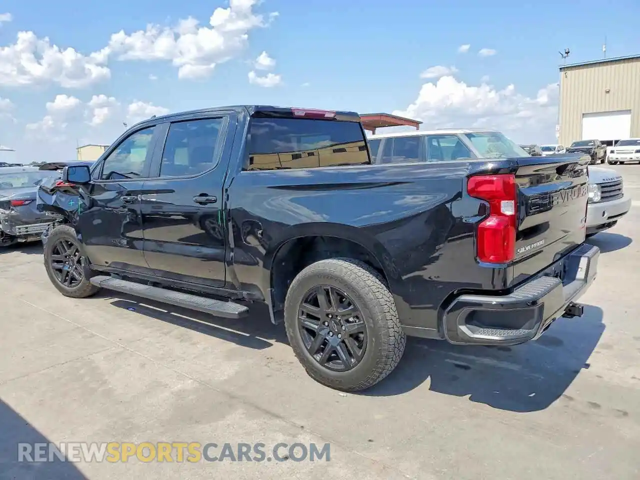2 Photograph of a damaged car 2GCUDEED9R1193653 CHEVROLET SILVERADO 2024