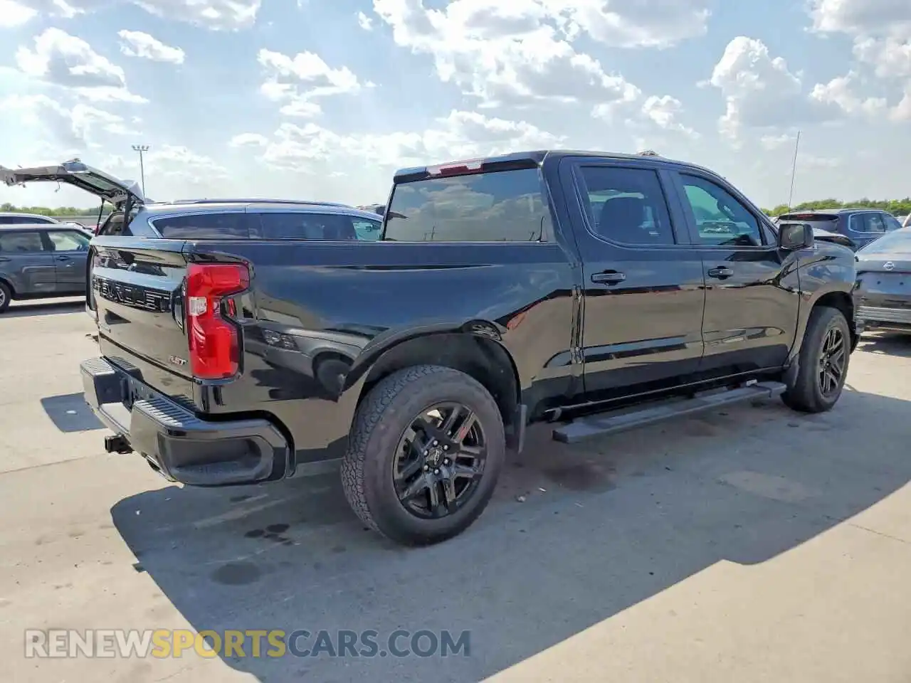 3 Photograph of a damaged car 2GCUDEED9R1193653 CHEVROLET SILVERADO 2024