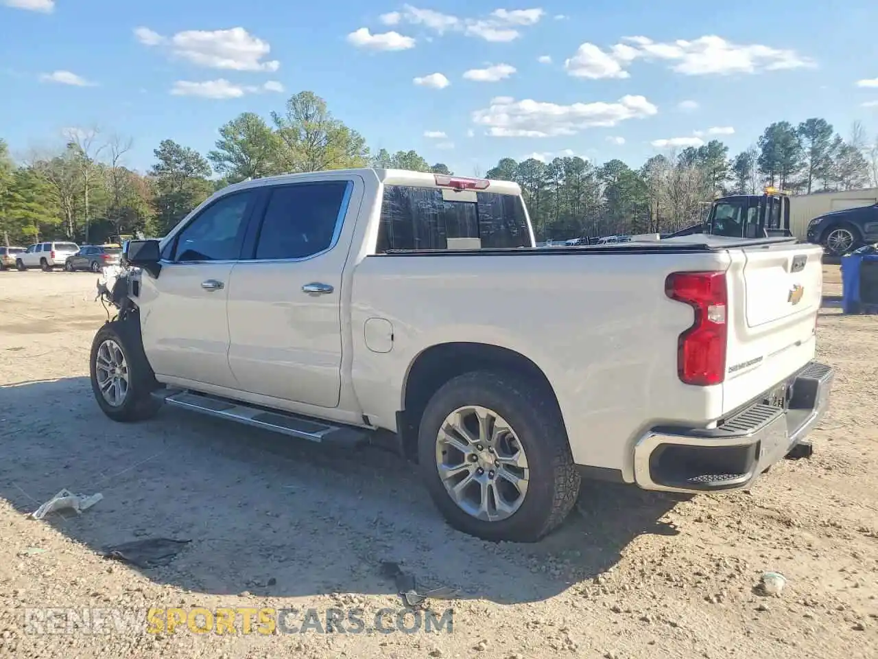 2 Photograph of a damaged car 2GCUDGED4R1159194 CHEVROLET SILVERADO 2024