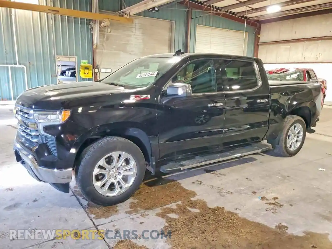 1 Photograph of a damaged car 2GCUDGED4R1218115 CHEVROLET SILVERADO 2024